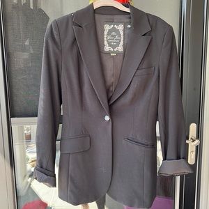 Black never worn Guess blazer